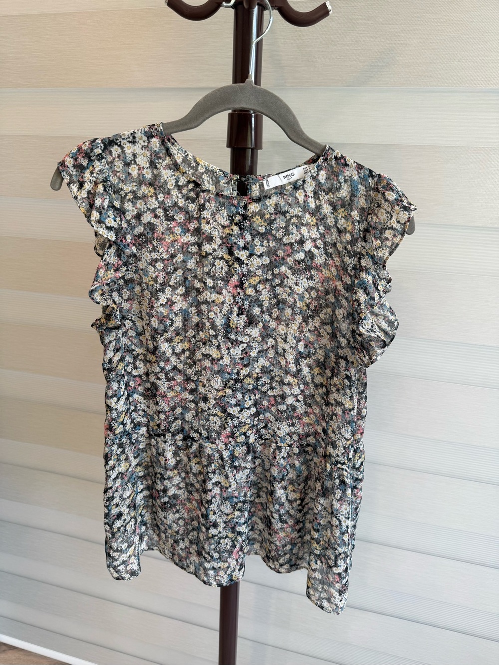 Mango Floral Cap-Sleeve Multicolor Blouse - Picture 5 of 7